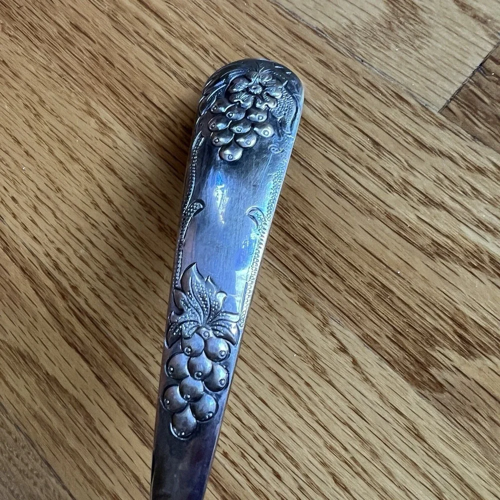 Vintage‎ Silver Plated Ladle Grape Design Gravy Soup Serving Utensil